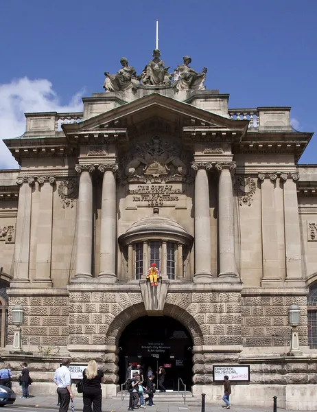 Bristol Museum & Art Gallery