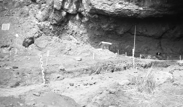 Fort Rock Cave