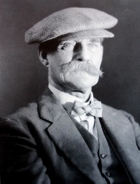 Arthur Elliott (photographer)