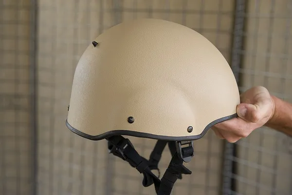 Combat helmet
