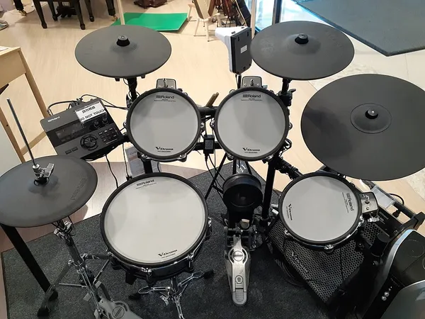 Electronic drum