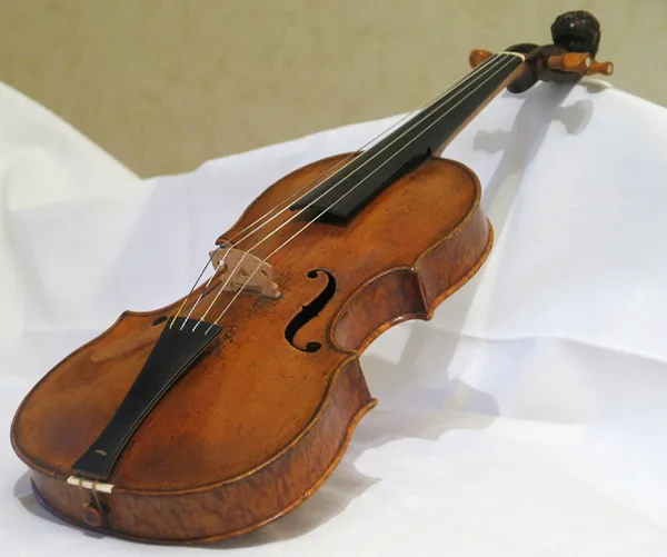 Baroque violin