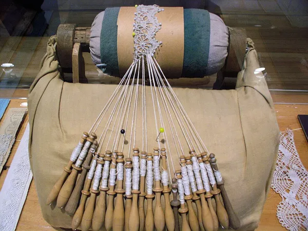 Bobbin lace