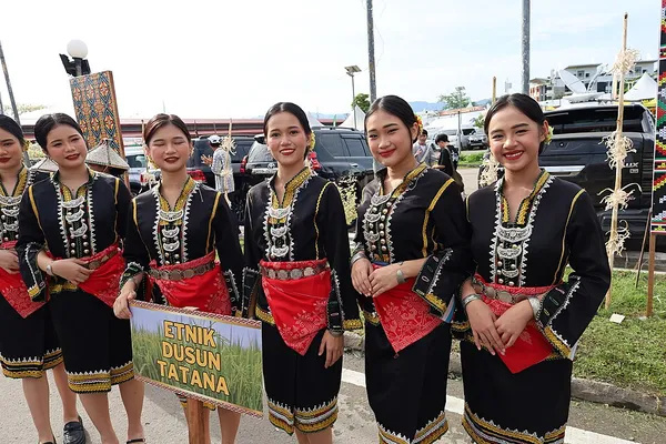 Dusun people
