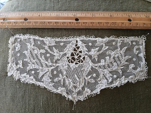 Carrickmacross lace