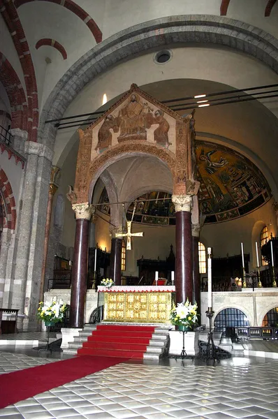 Ciborium (architecture)