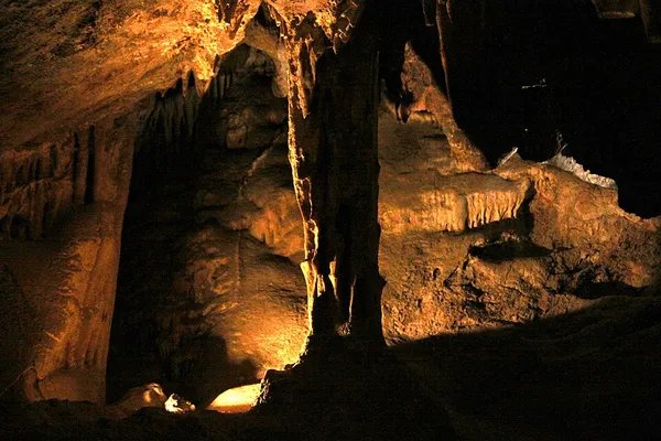 Colossal Cave (Arizona)