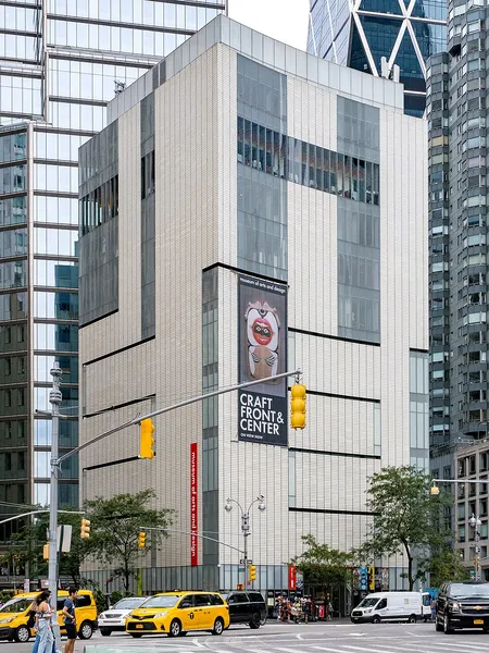 2 Columbus Circle