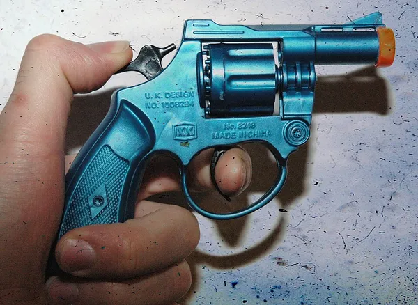 Cap gun