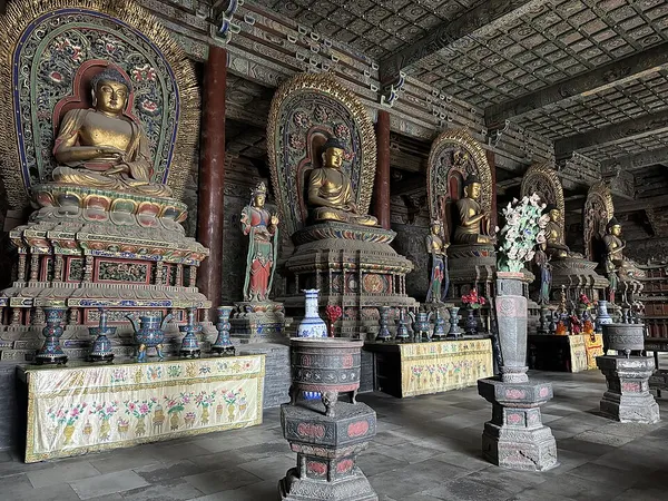 Five Tathāgatas
