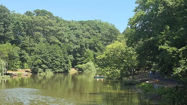 Clove Lakes Park