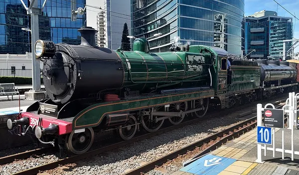 3526