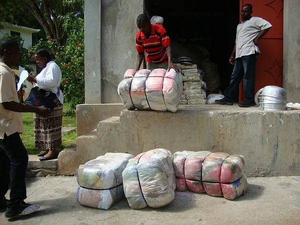 Global trade of secondhand clothing
