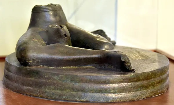 Bassetki Statue