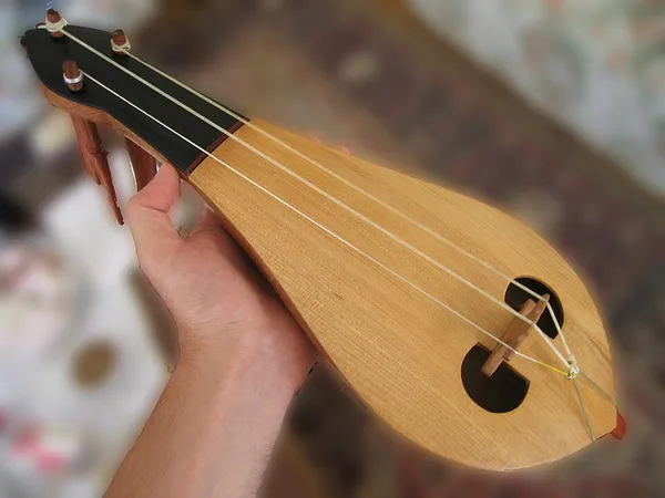 Classical kemençe