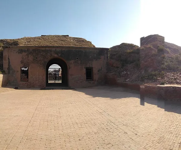 Asigarh Fort