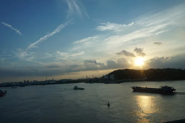 Dong River (China)