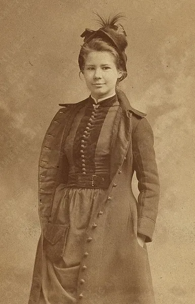 Louise Cox (painter)