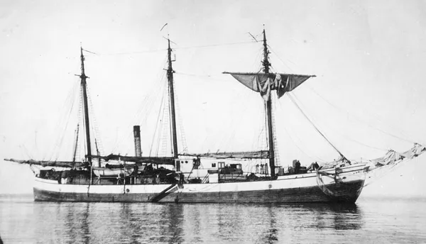 Gauss (ship)