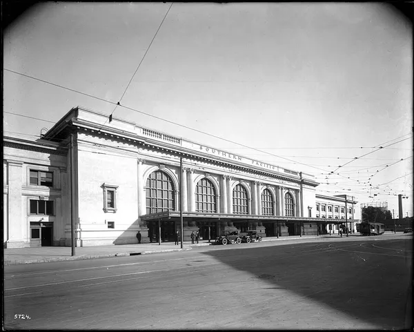 Central Station (Los Angeles)