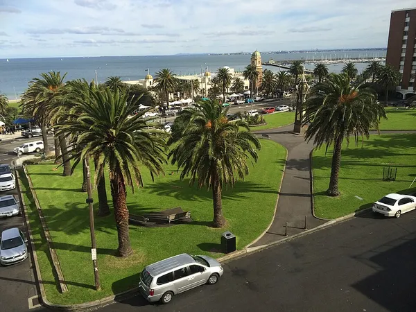 Alfred Square, St Kilda