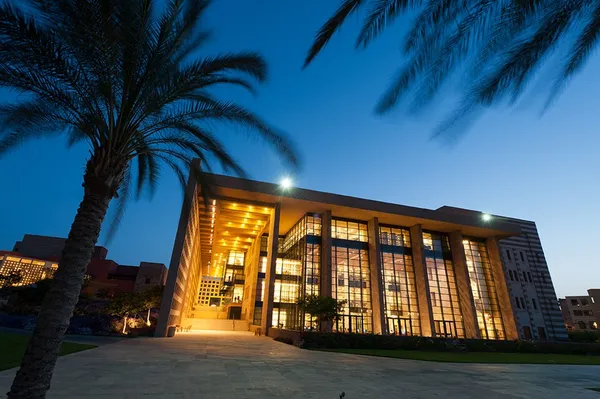AUC Libraries and Learning Technologies