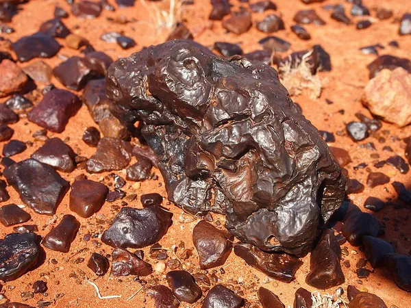 Desert varnish