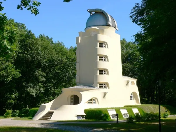 Expressionist architecture