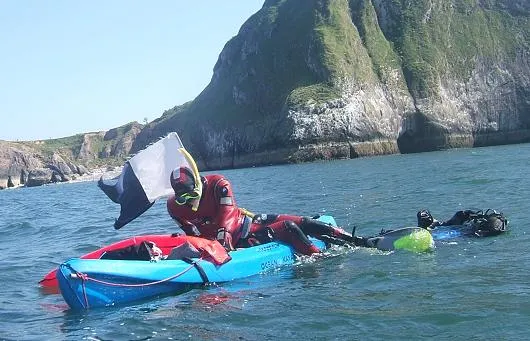 Canoe and kayak diving