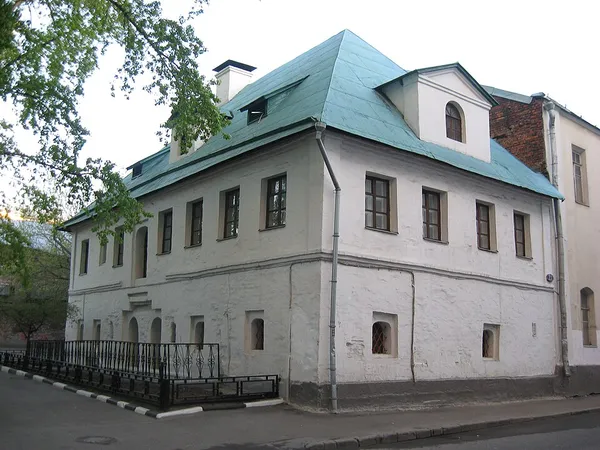 Building of the Alexander Podvorie (Moscow)
