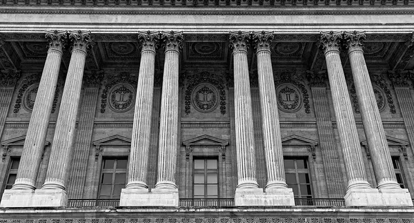 Coupled column