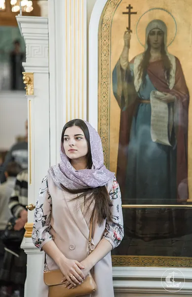 Head covering for Christian women