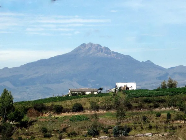 Chiles (volcano)