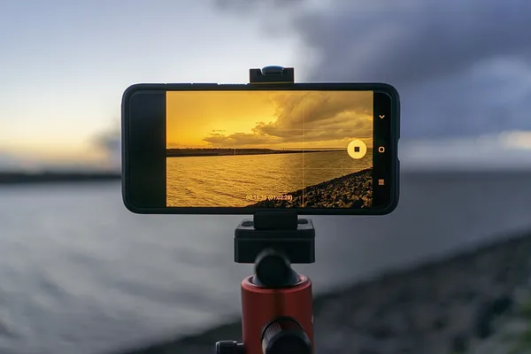 Camera phone
