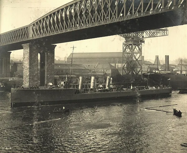 HMS Opal (1915)