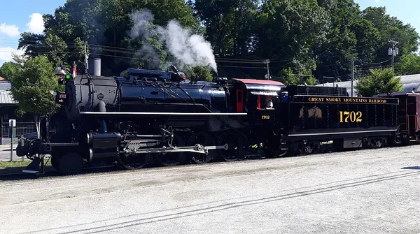 Great Smoky Mountains Railroad 1702