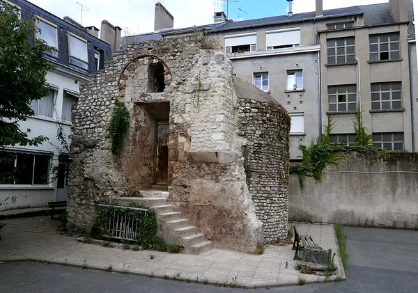 Châteauneuf Enclosure