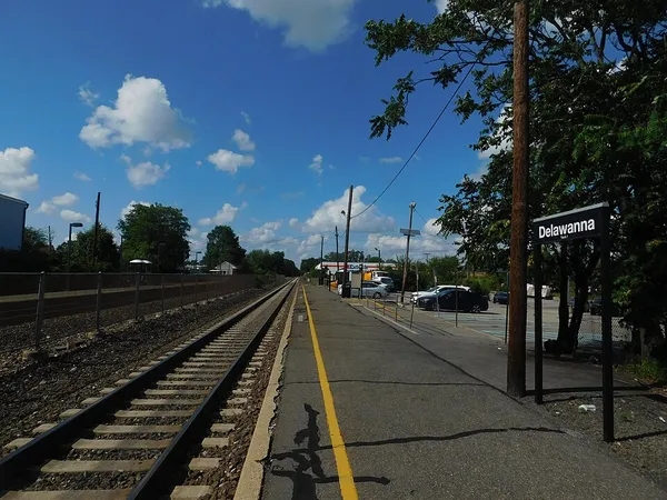 Delawanna station