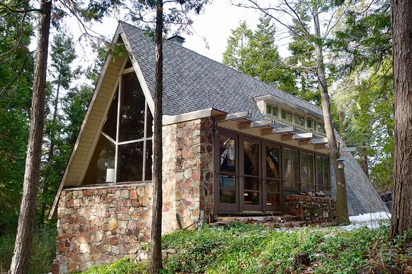 A-frame building